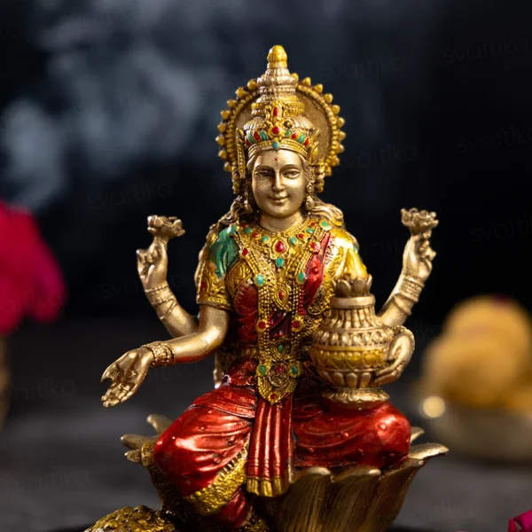 Goddess Lakshmi Antique Idol (7 Inch)